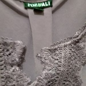 Silk Roz&ali sleeve top . Lilac in color . Size 1X